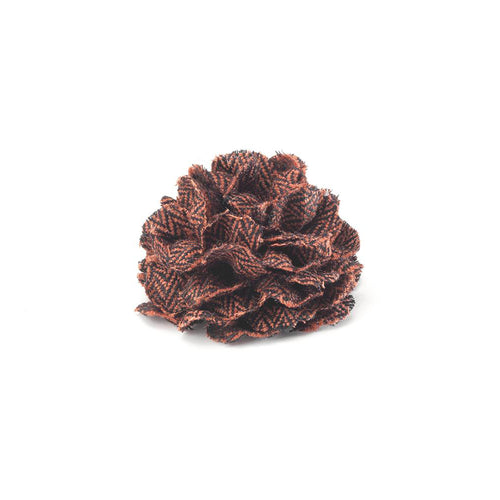 CP FAMA ORANGE M HERRINGBONE LAPEL FLOWER